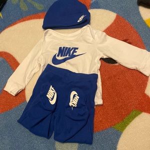 Nike 3 piece outfit